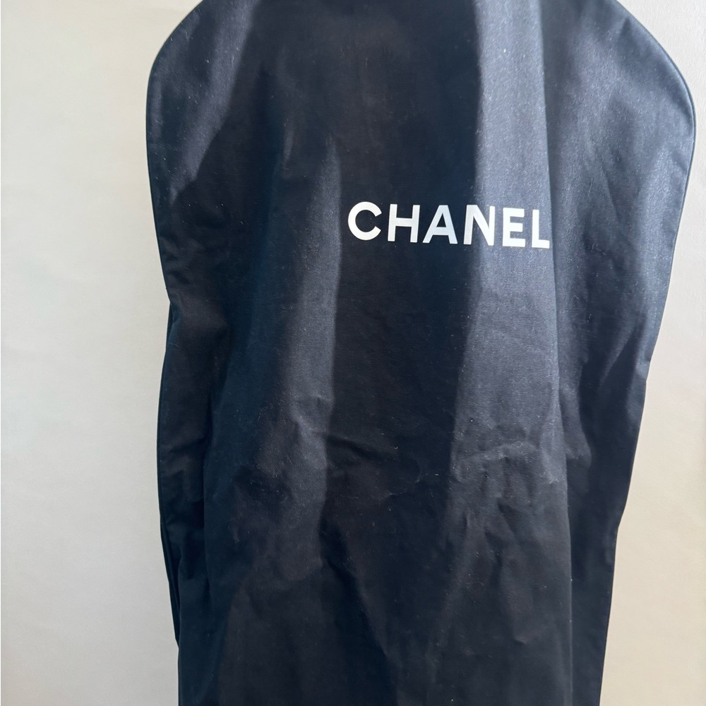 CHANEL Elegant Black Garment Cover